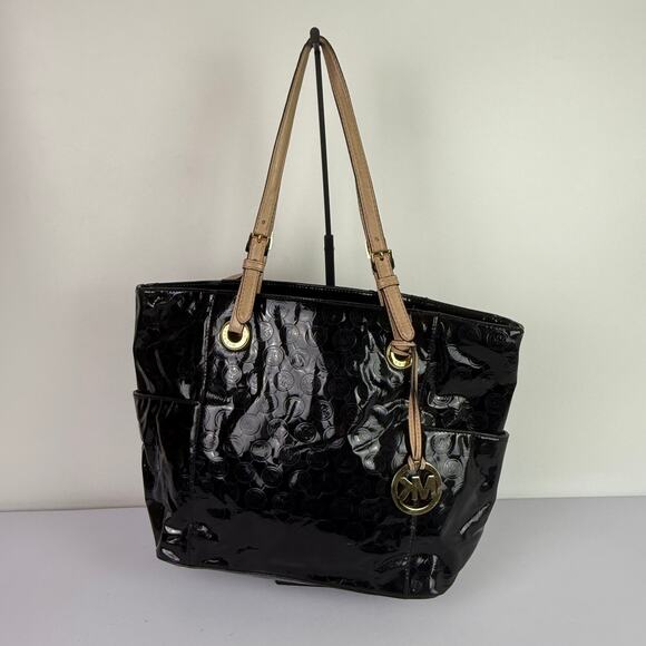 Michael Kors Jet Set Shoulder Tote Bag Black Patent Leather Logo Pattern AV-1302 - Picture 1 of 16